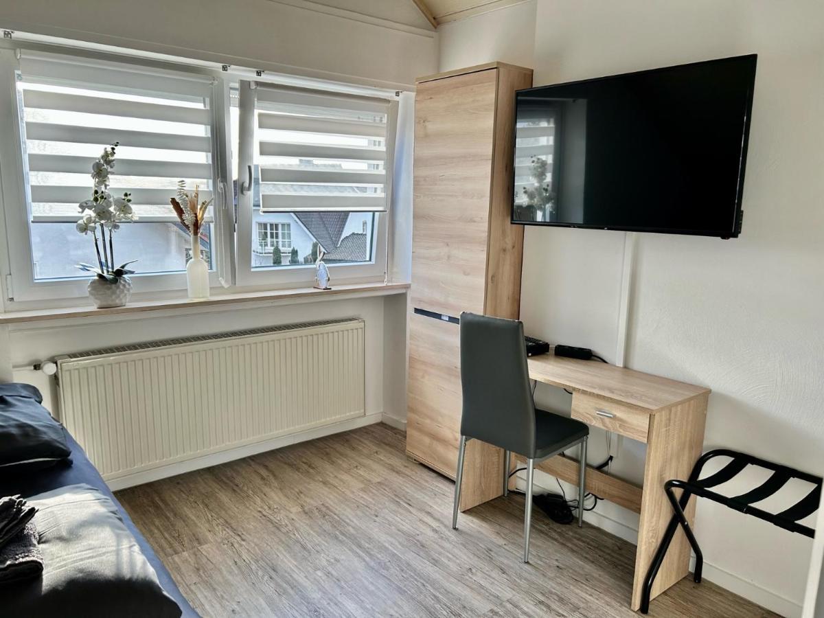 Gaestezimmer Beate Und Ferienwohnung Rheda Wiedenbrueck Exterior foto