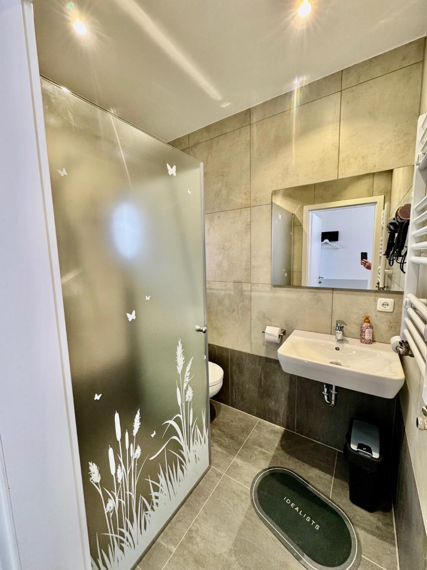 Gaestezimmer Beate Und Ferienwohnung Rheda Wiedenbrueck Exterior foto